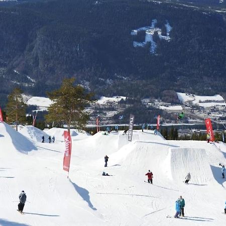Leilighet Med Panoramautsikt Sjusjoen Innendors Parkering Exterior foto